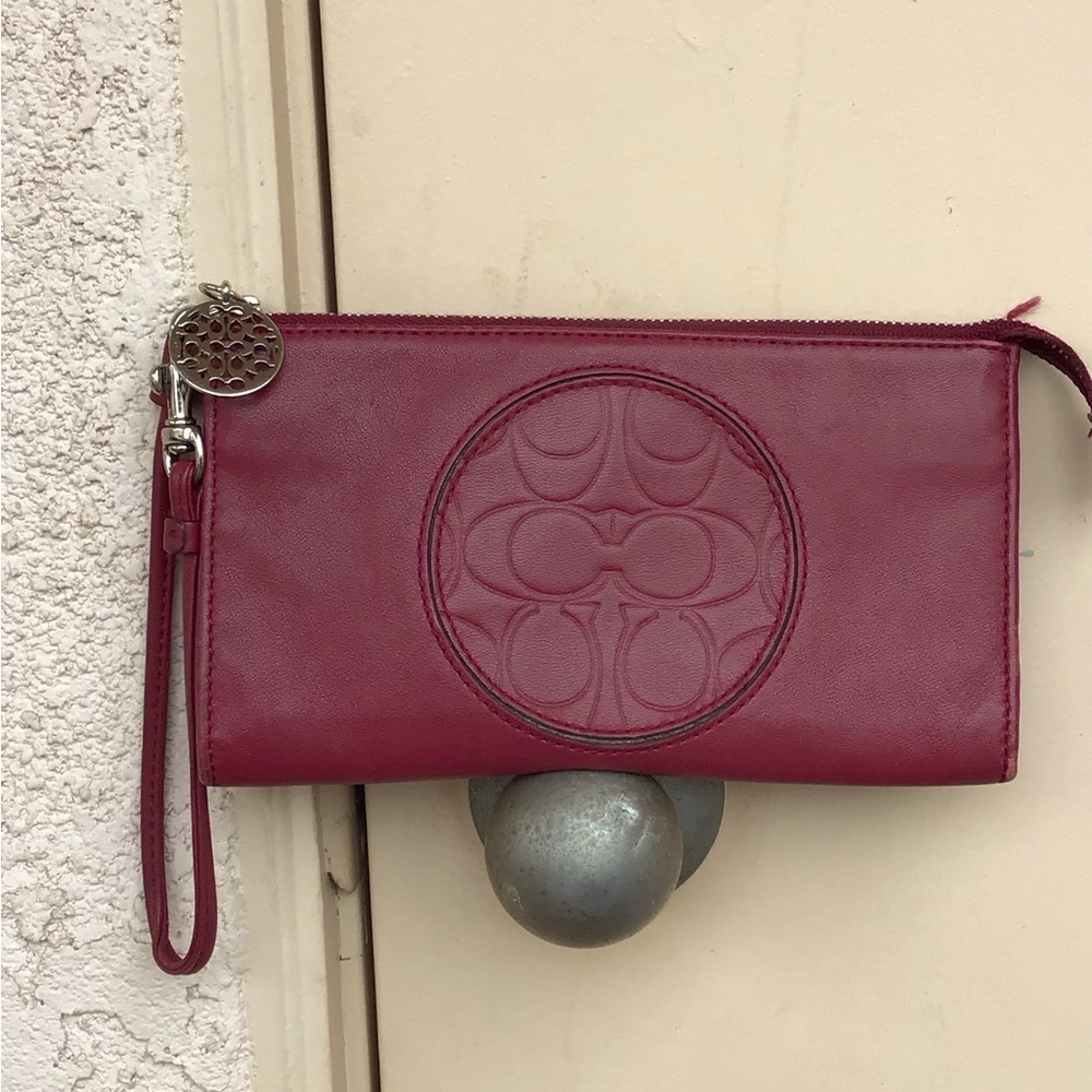 Coach Burgundy Leather Signature Circle Zip Wristlet Wallet